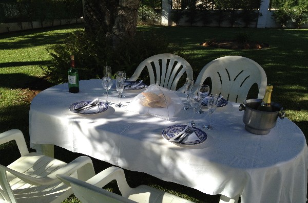 Alfresco Dining 2